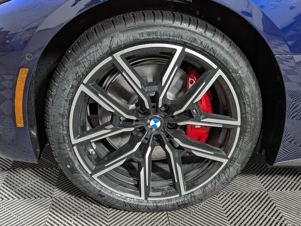 Used 2026 BMW i4 xDrive40i w/ M Sport Package AWD/4WD image 9