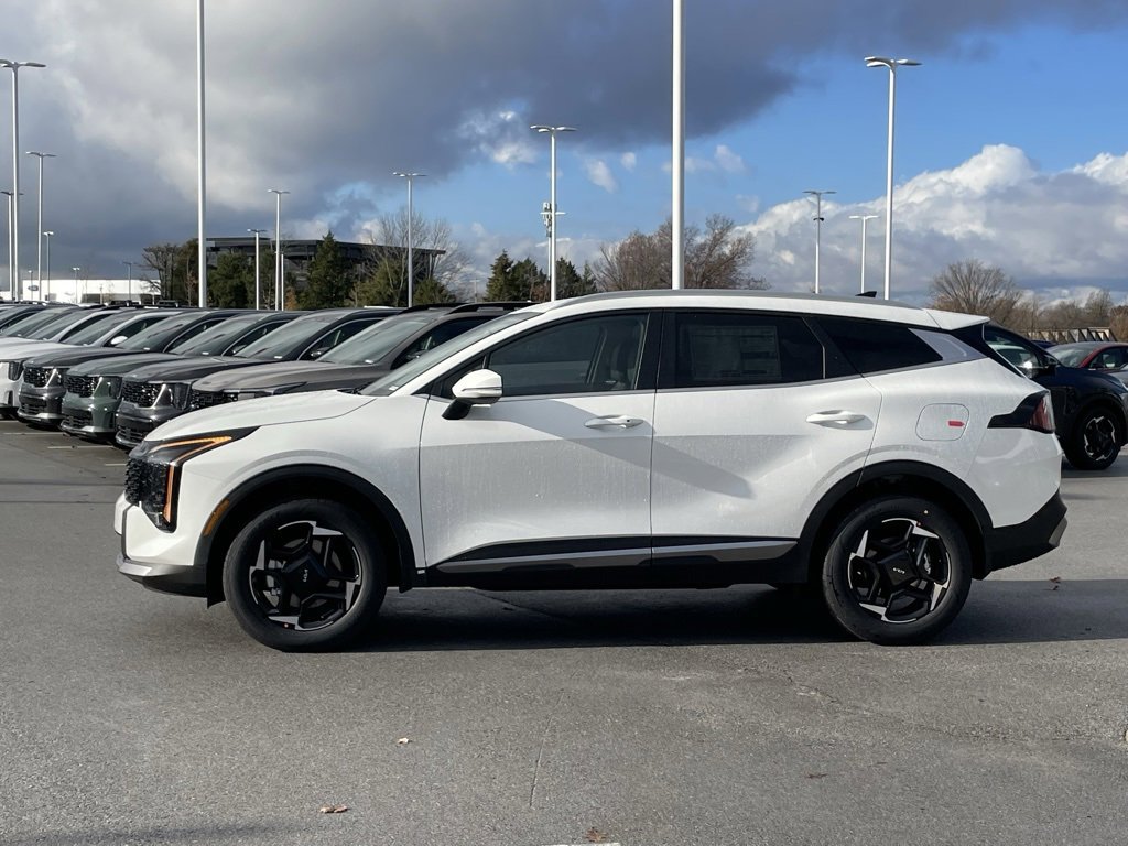 New 2026 Kia Sportage EX image 4