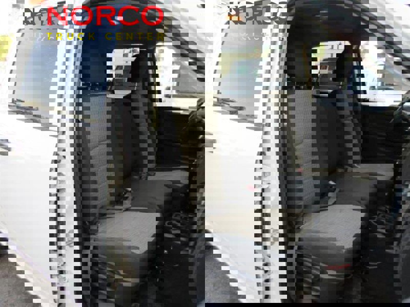 Used 2012 RAM 2500 ST w/ Chrome Appearance Group image 17