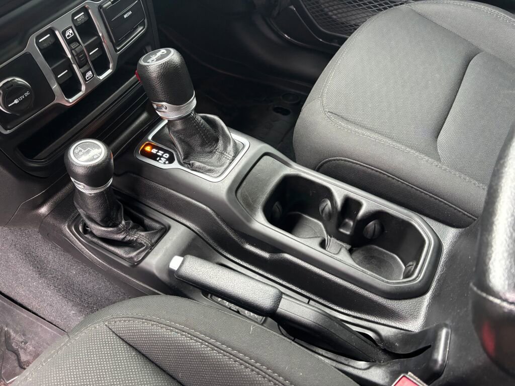 Used 2018 Jeep Wrangler Unlimited Sport S image 16