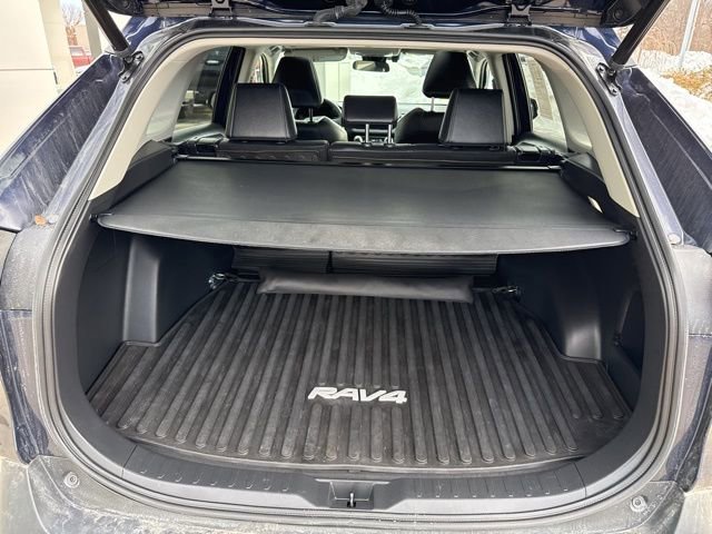 Used 2023 Toyota RAV4 XLE Premium image 30