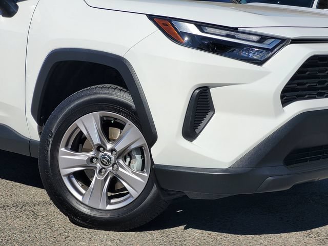 Used 2022 Toyota RAV4 XLE w/ Convenience Package FWD image 9