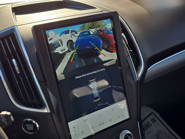 Used 2021 Ford Edge Titanium image 20