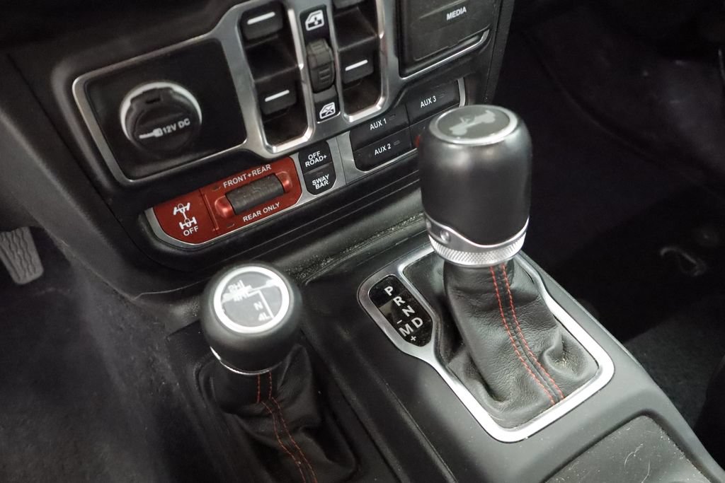 Used 2023 Jeep Wrangler Unlimited Rubicon w/ LED Lighting Group AWD/4WD image 33