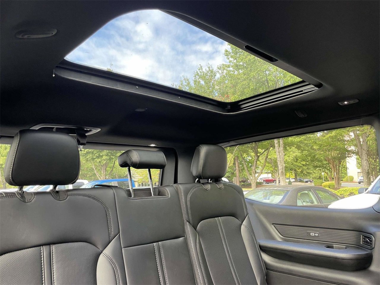 New 2025 Jeep Wagoneer Series II w/ Premium Group I image 37