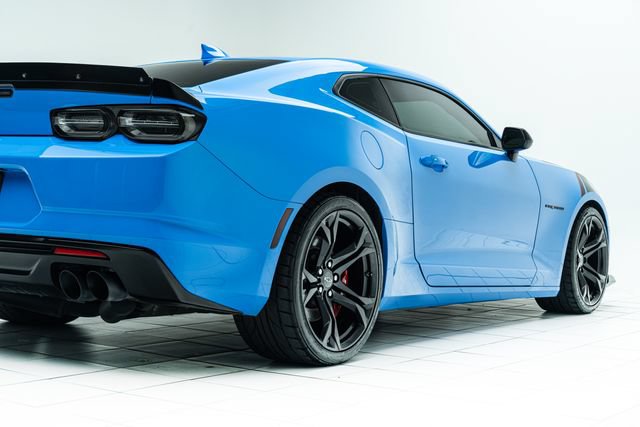 Used 2022 Chevrolet Camaro SS RWD image 13
