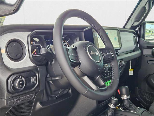 New 2025 Jeep Gladiator Sport image 3