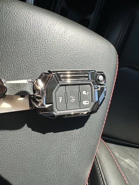 Used 2022 Jeep Gladiator Rubicon w/ Cold Weather Group AWD/4WD image 2