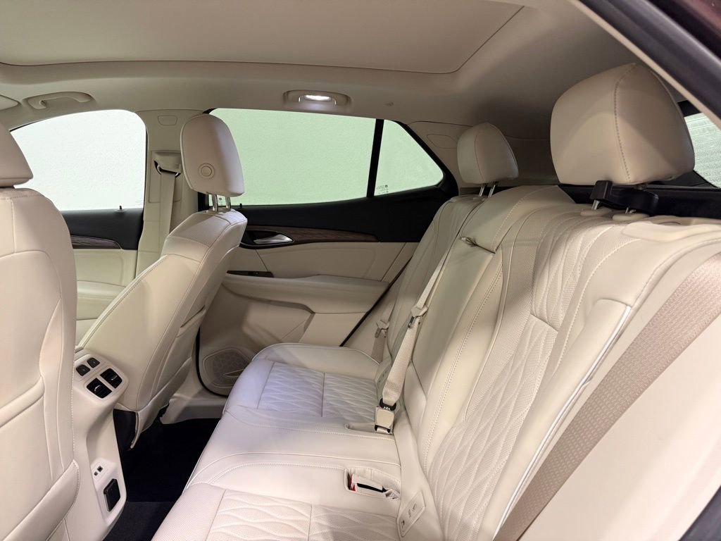 Used 2022 Buick Envision Avenir w/ Safety Package image 22