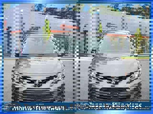 Used 2023 Toyota Camry LE image 2