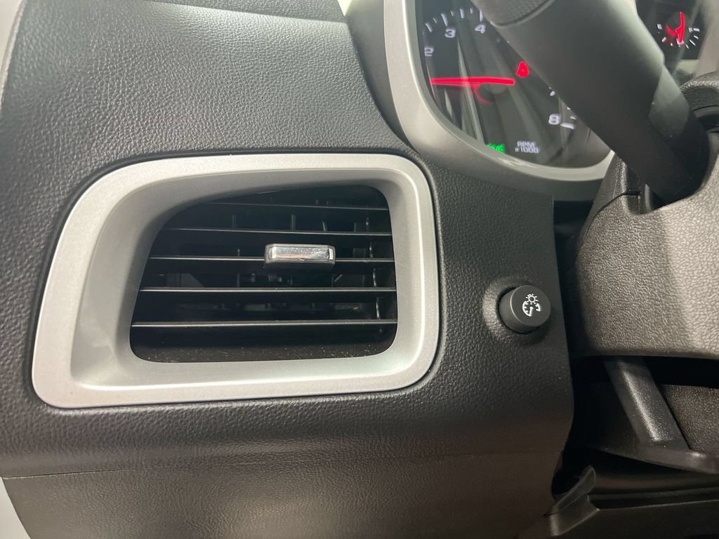 Used 2014 Chevrolet Equinox LS AWD/4WD image 17