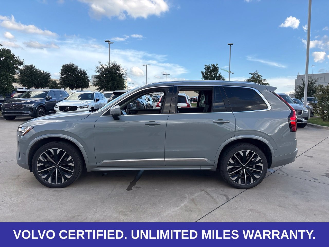 Certified 2026 Volvo XC90 B6 Plus AWD/4WD image 7