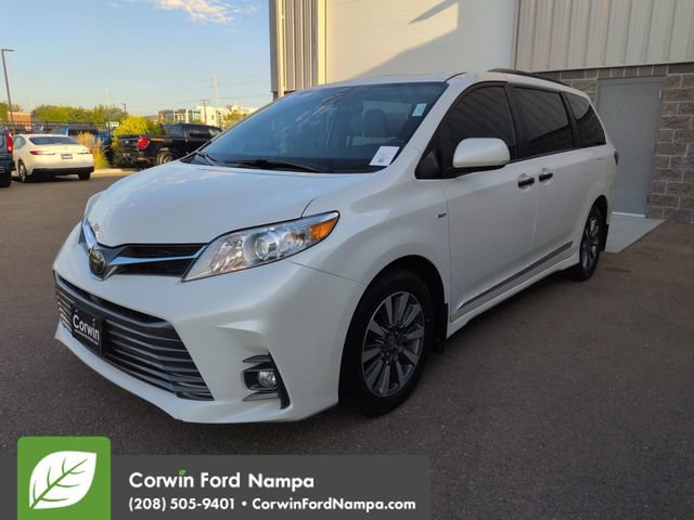 Used 2020 Toyota Sienna XLE w/ XLE Navigation Package AWD/4WD image 7