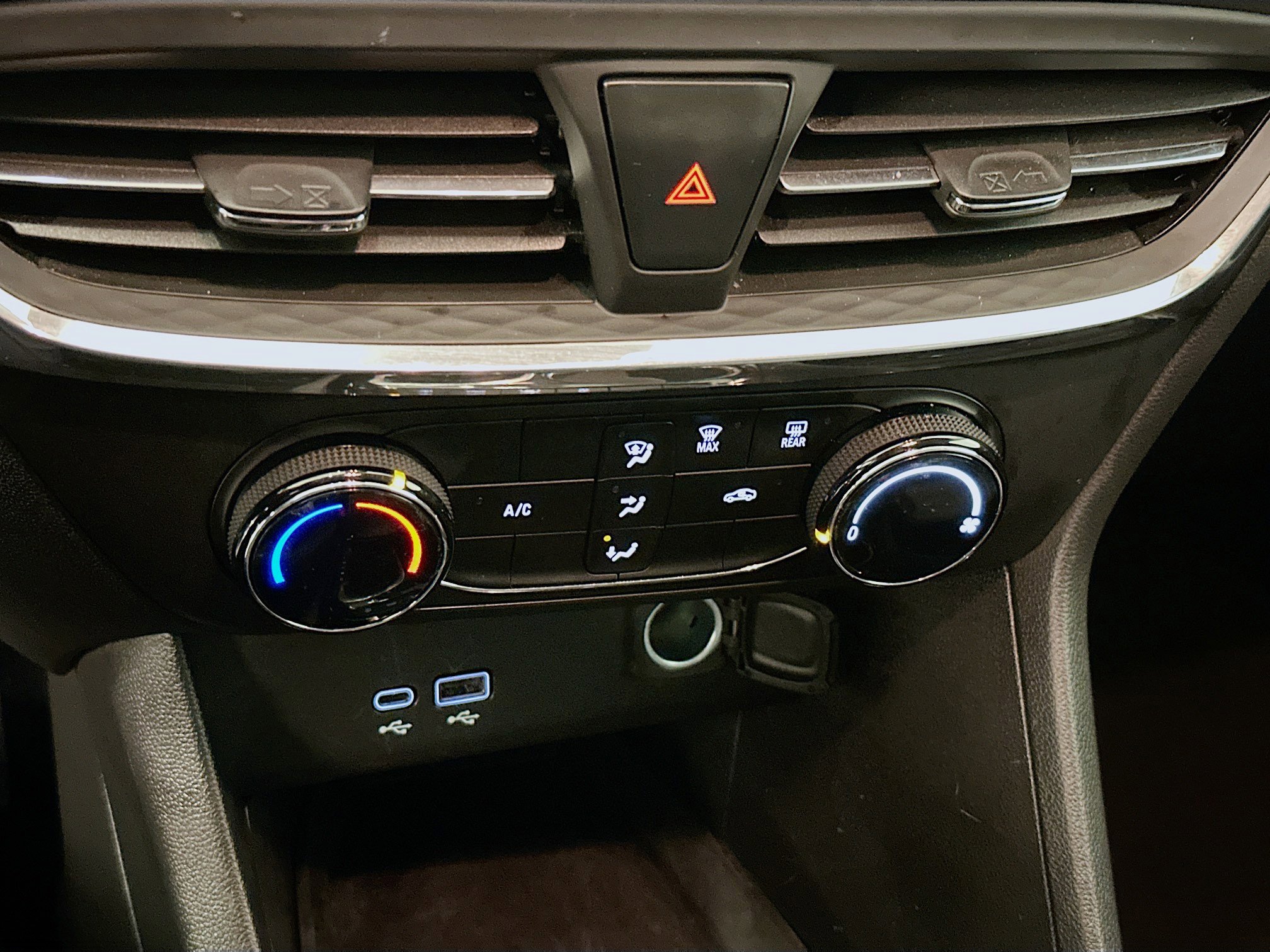 Used 2025 Buick Encore GX Preferred image 23