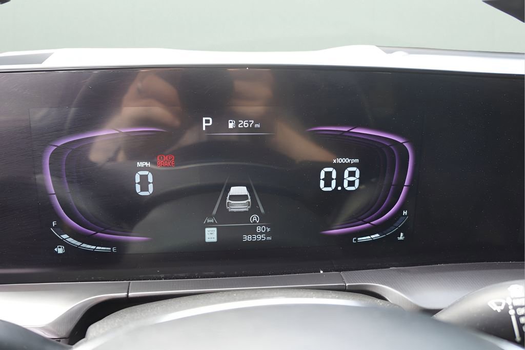 Used 2025 Kia Telluride S image 19