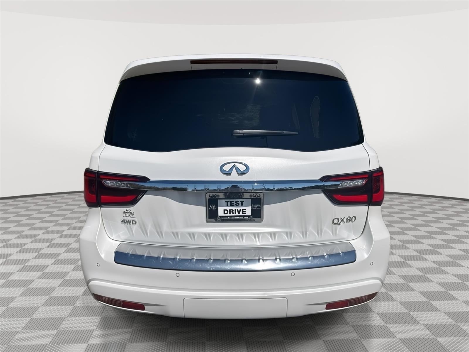 Certified 2024 INFINITI QX80 Luxe w/ Cargo Package AWD/4WD image 7