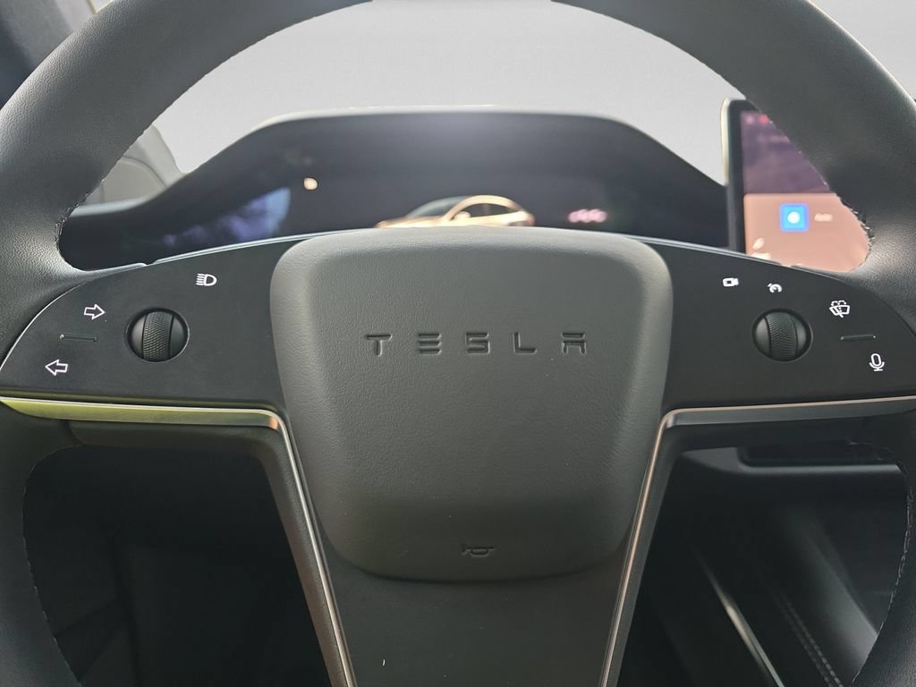 Used 2024 Tesla Model X AWD/4WD image 12