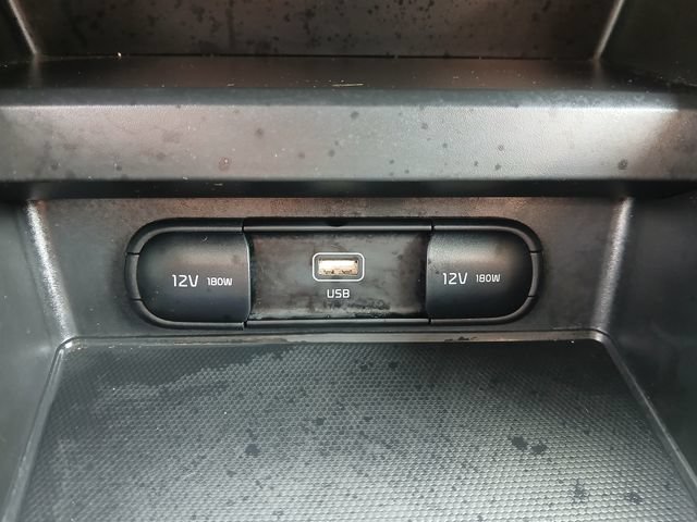Certified 2025 Kia Soul LX w/ LX Technology Package FWD image 20