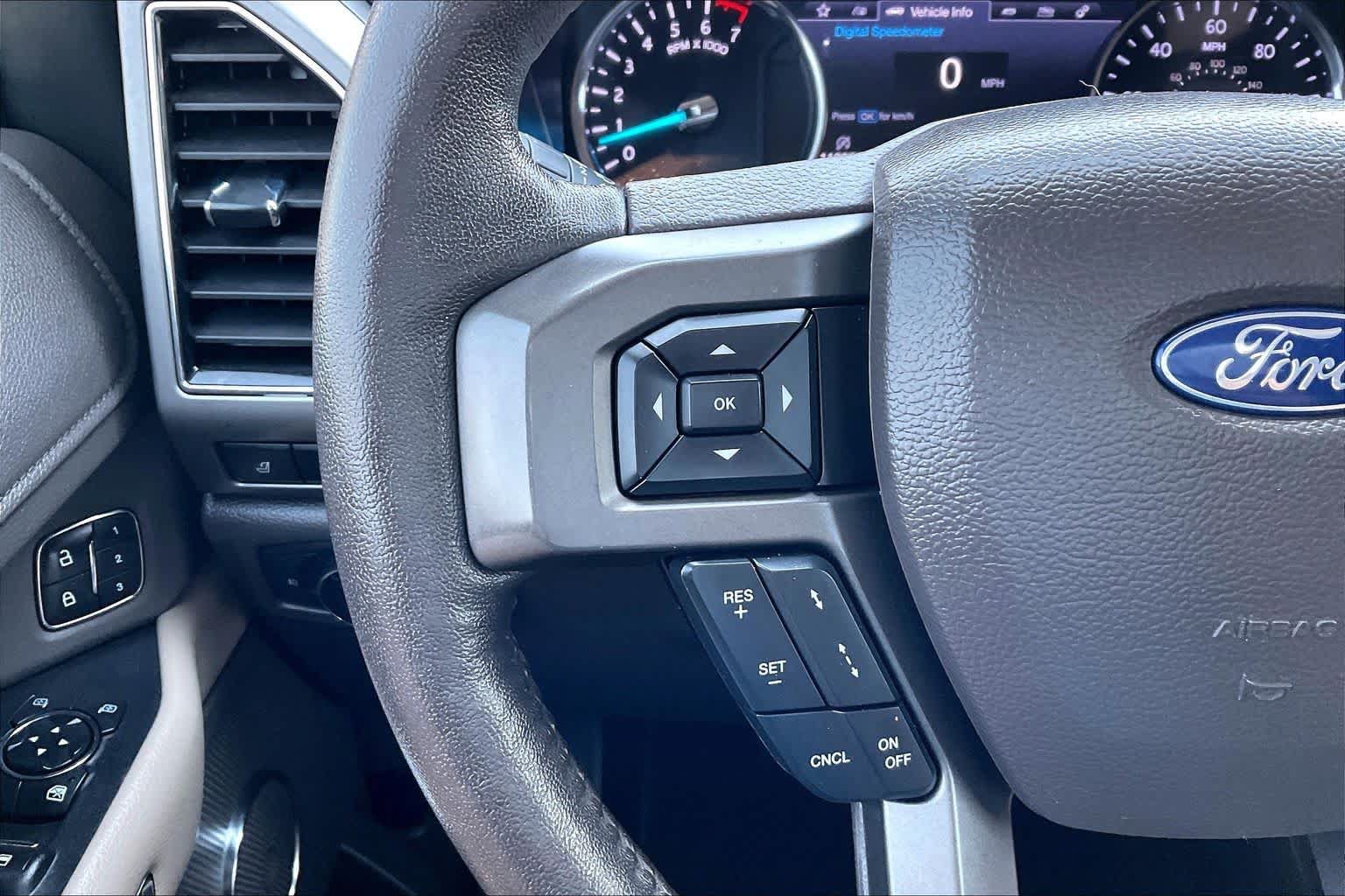 Used 2019 Ford Expedition Max XLT w/ Equipment Group 202A AWD/4WD image 23