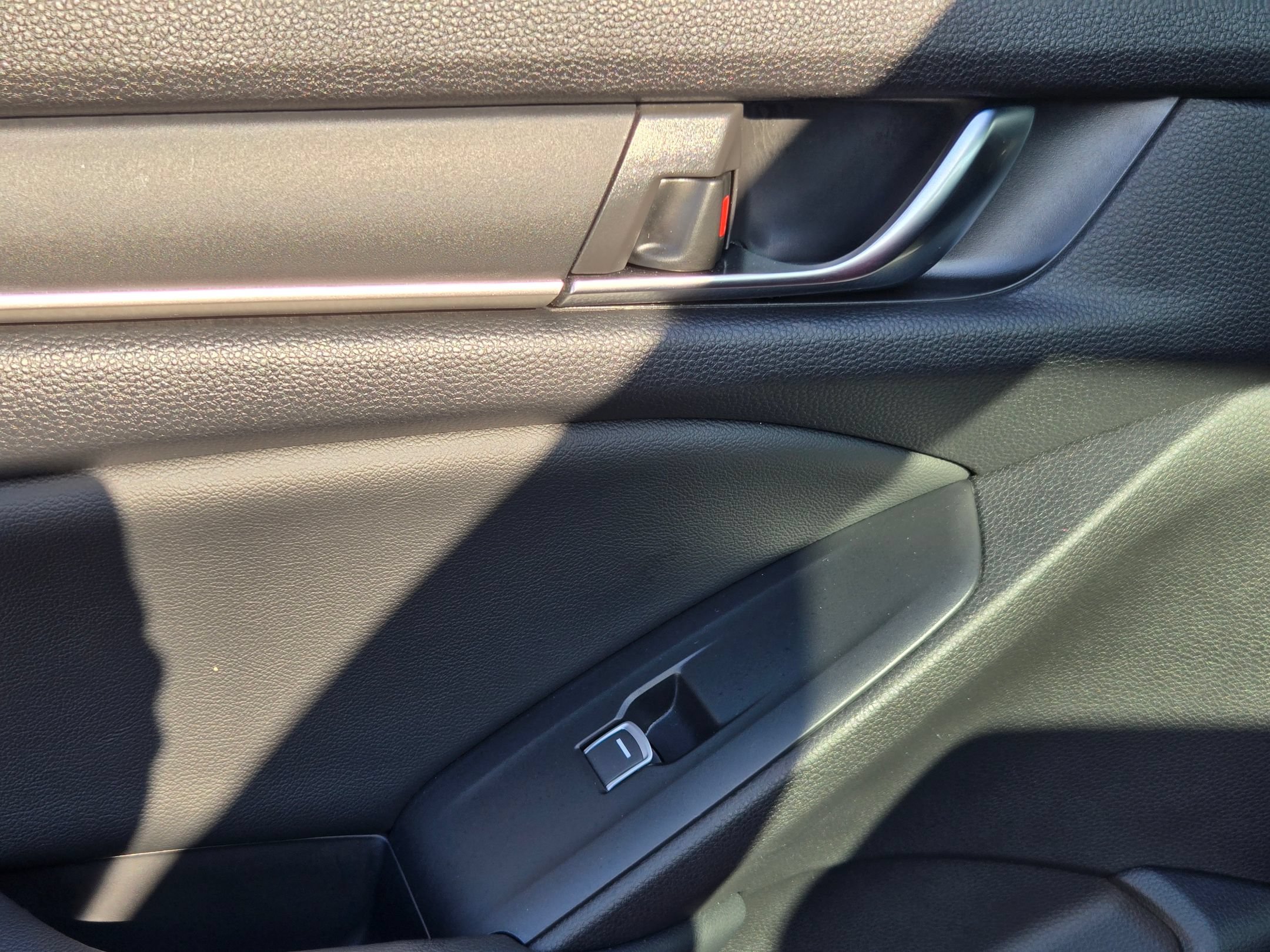 Used 2022 Honda Accord Sport image 34