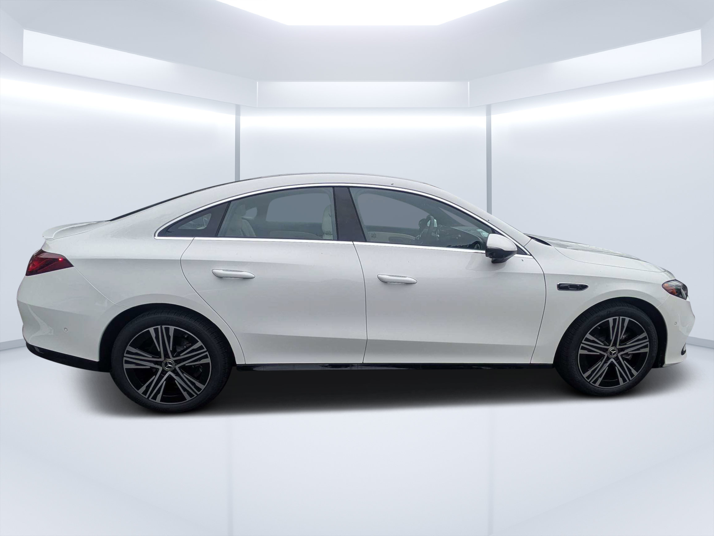 New 2027 Mercedes-Benz CLA 220 image 2