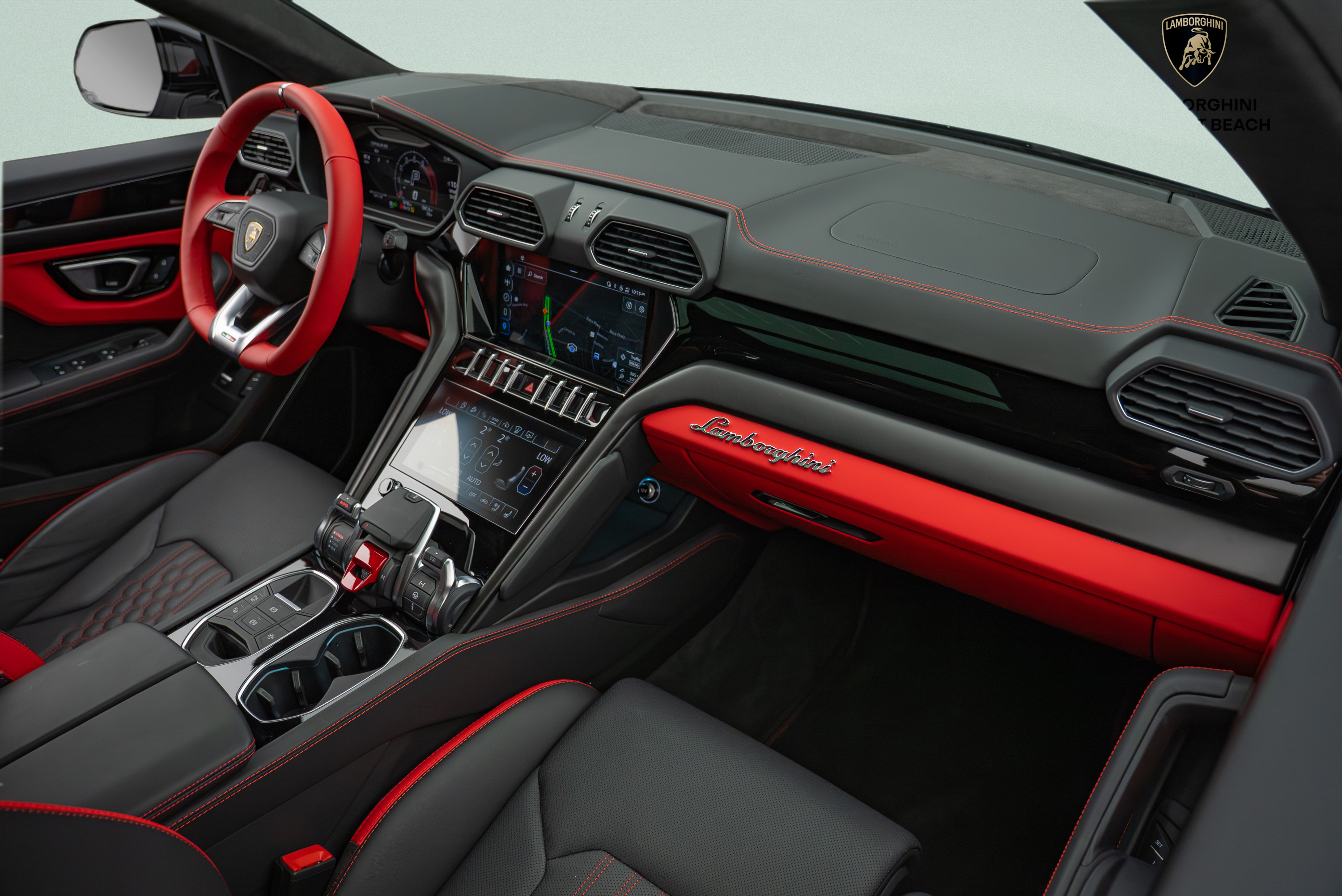 Used 2024 Lamborghini Urus S AWD/4WD image 9