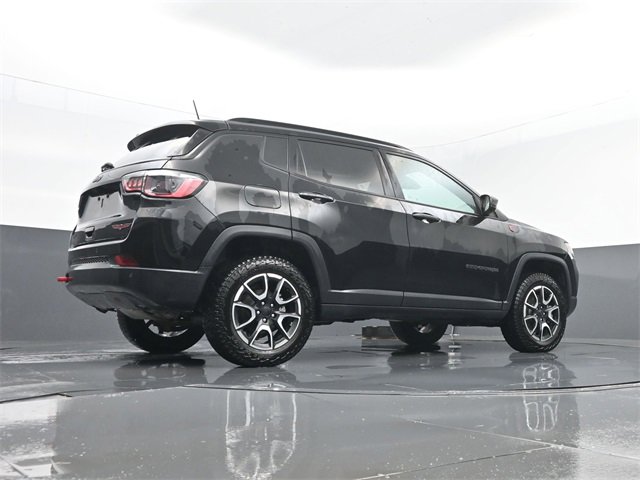 Used 2024 Jeep Compass Trailhawk image 21