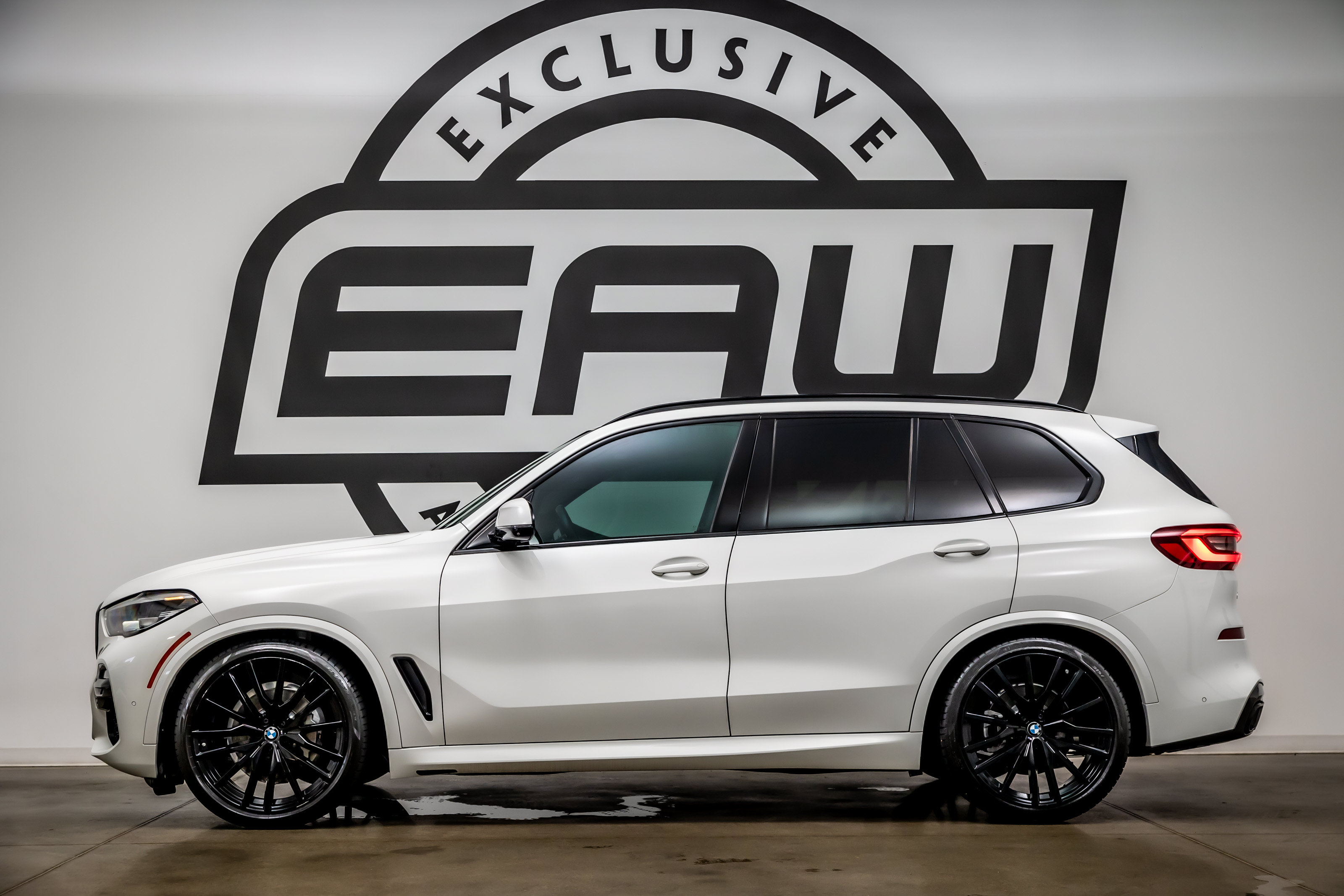 Used 2020 BMW X5 xDrive40i w/ M Sport Package AWD/4WD image 6