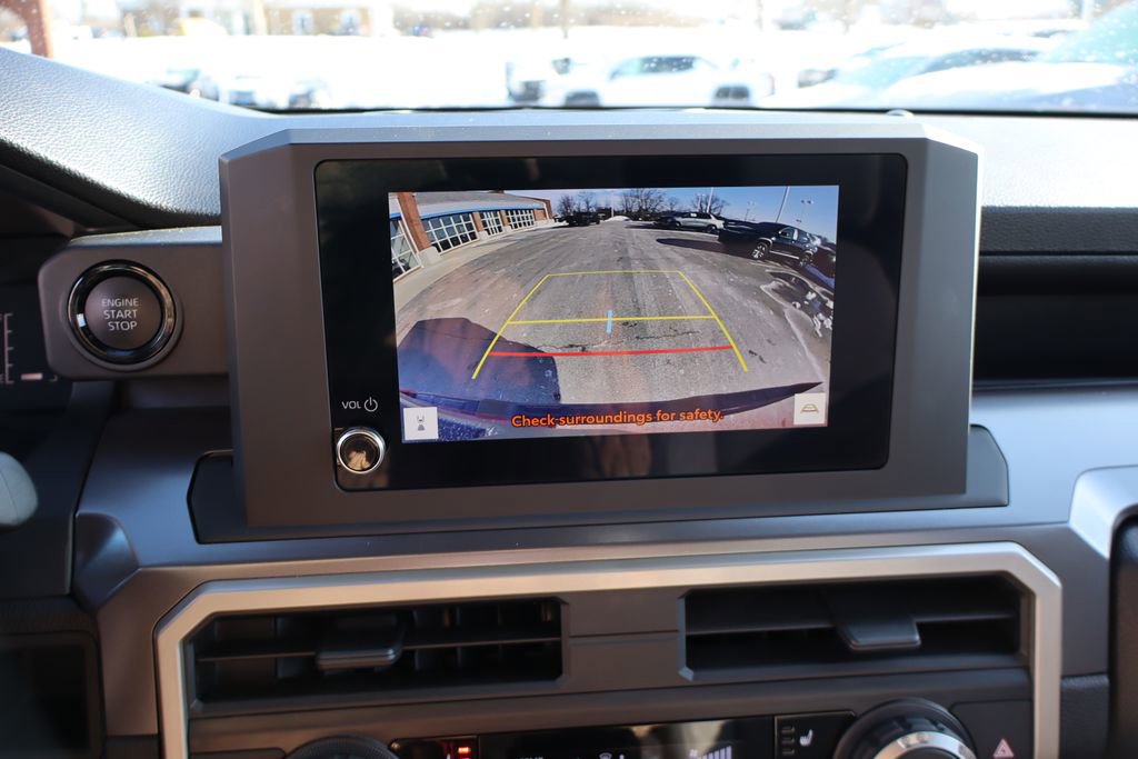 Used 2025 Toyota Tacoma TRD Sport image 18