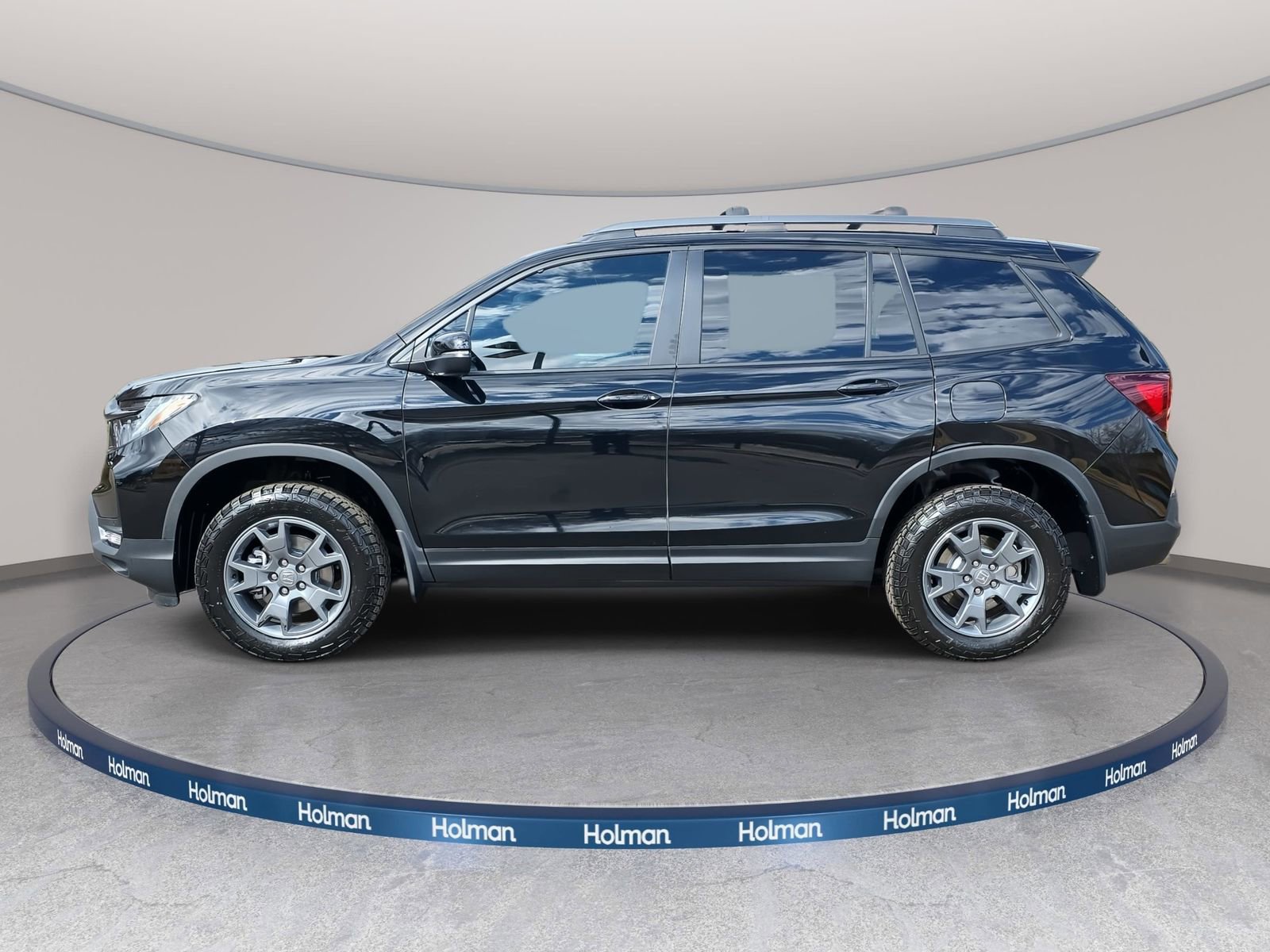 Used 2025 Honda Passport TrailSport image 4