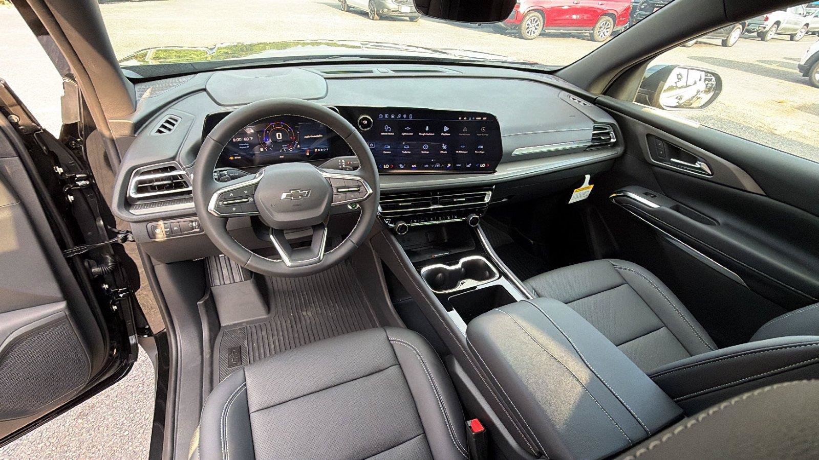 New 2027 Chevrolet Traverse LT w/ Midnight/Sport Edition FWD image 20