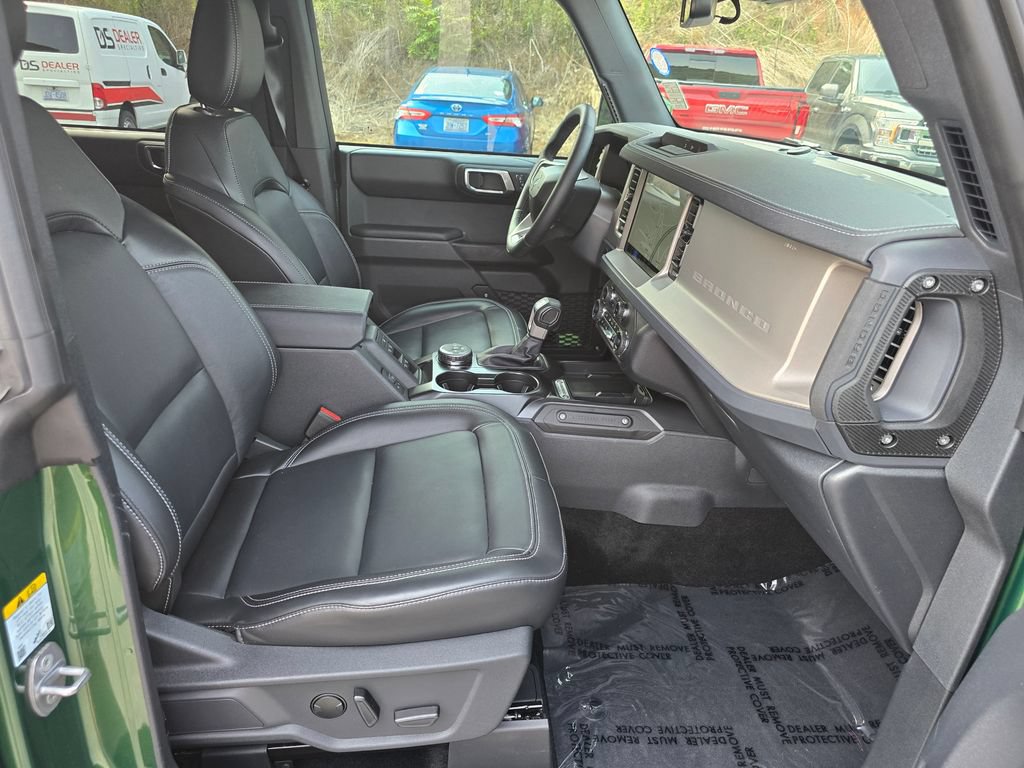 Used 2025 Ford Bronco Outer Banks AWD/4WD image 28