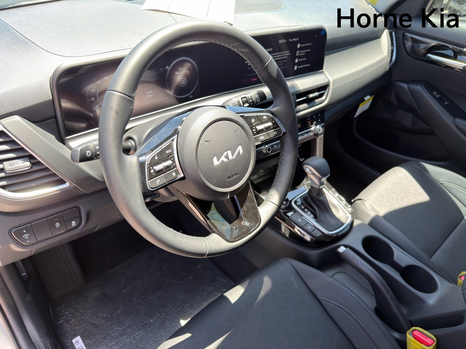 New 2026 Kia Seltos EX FWD image 11