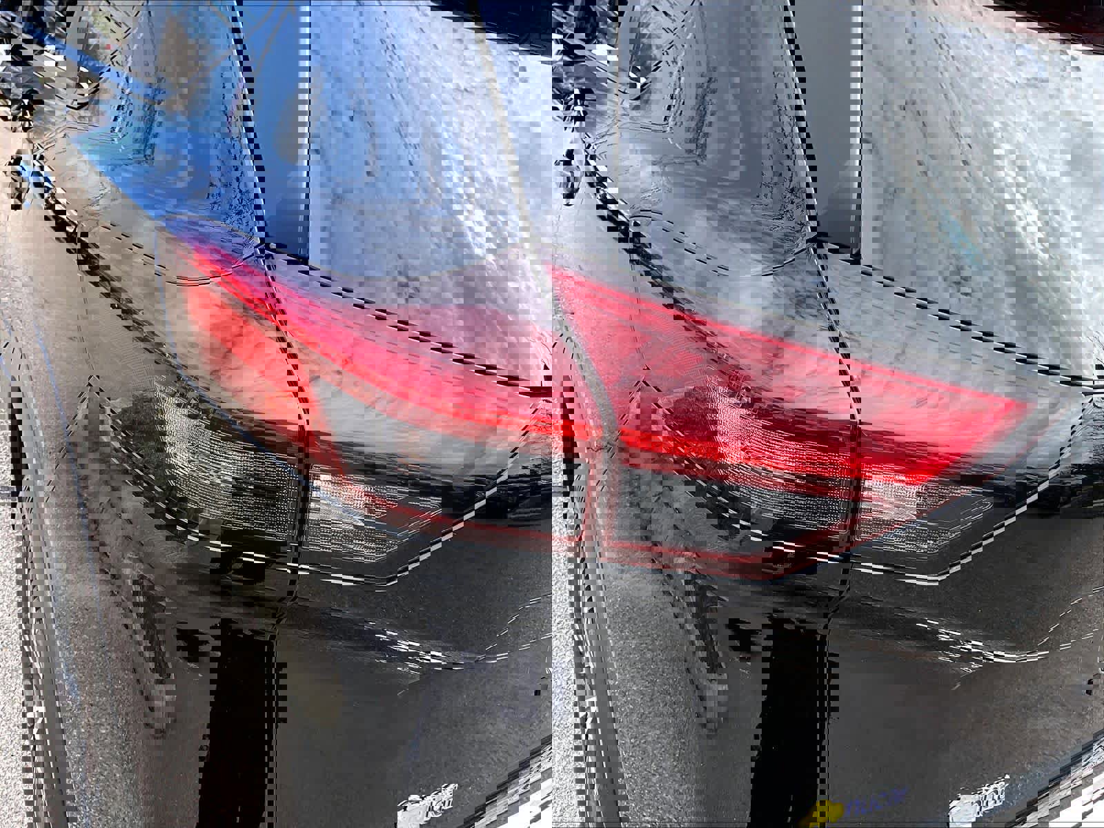 Certified 2023 Nissan Rogue SV image 31