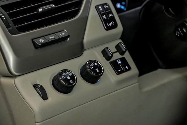 Used 2020 GMC Yukon XL Denali image 17