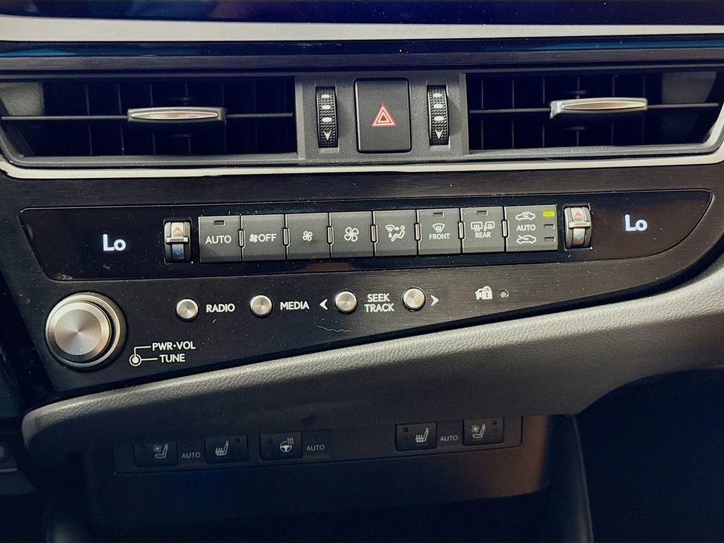 Certified 2024 Lexus ES 350 w/ Premium Package FWD image 16