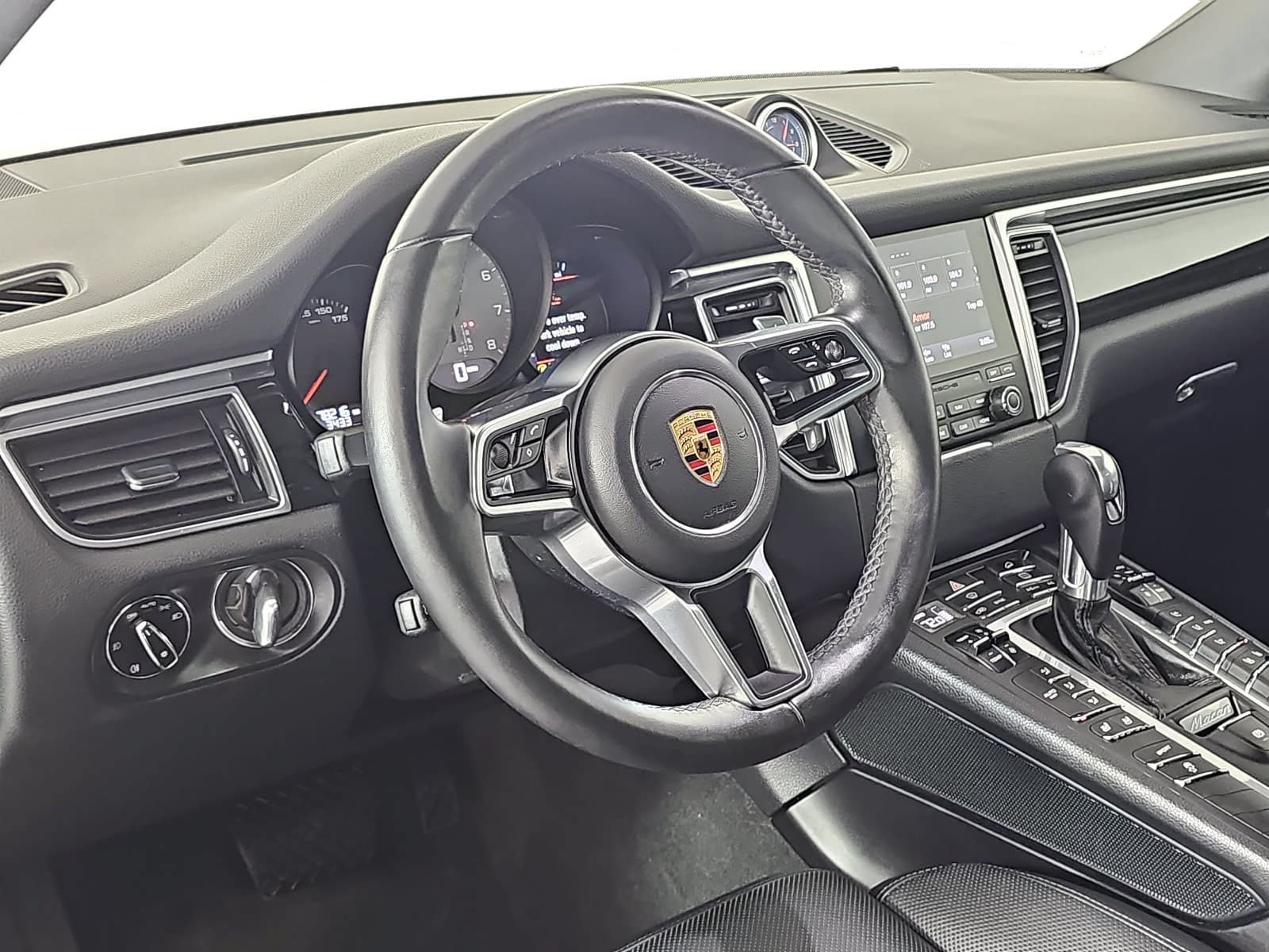 Used 2018 Porsche Macan S AWD/4WD image 16