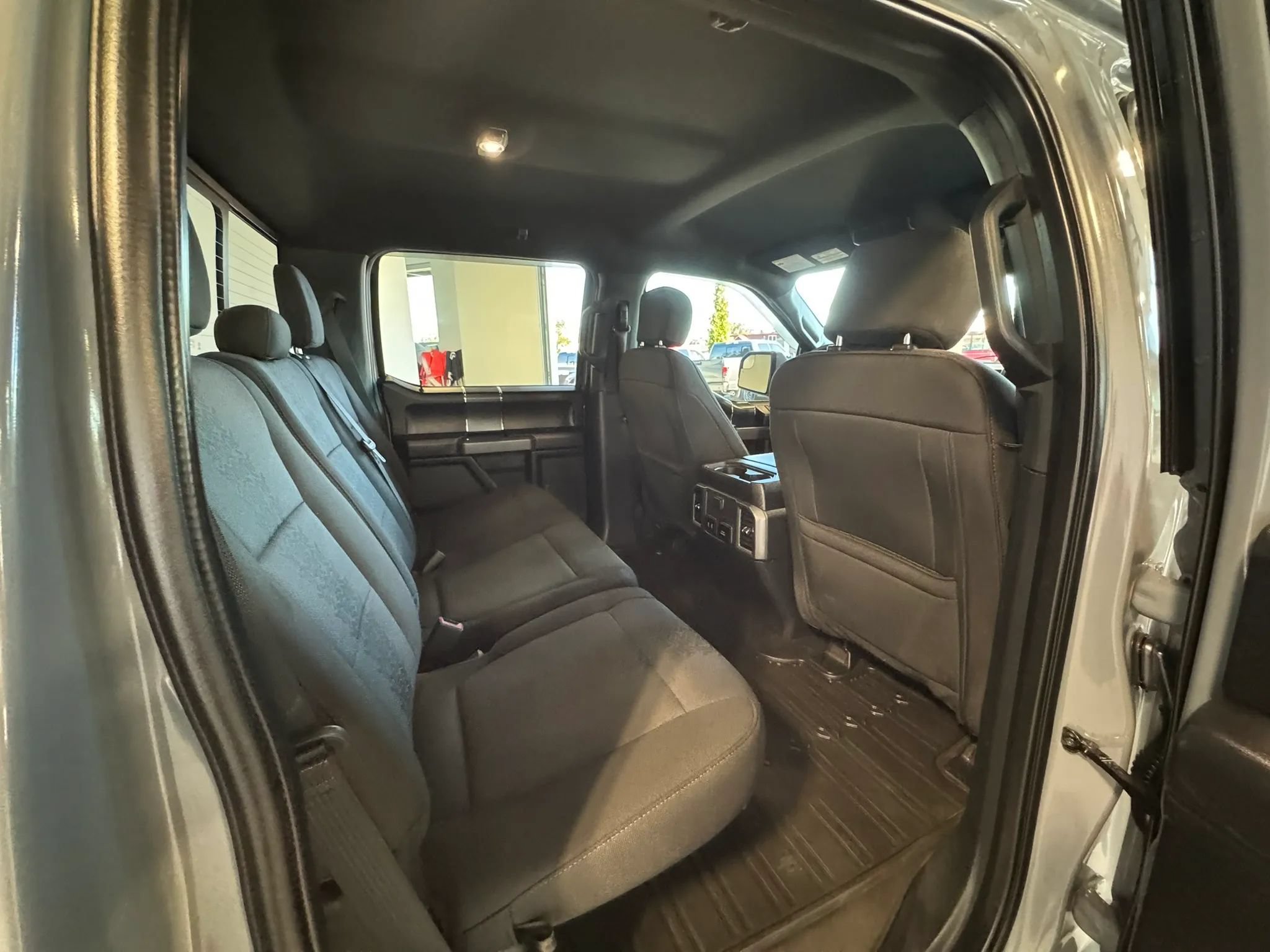 Used 2020 Ford F150 XLT w/ Equipment Group 302A Luxury AWD/4WD image 32