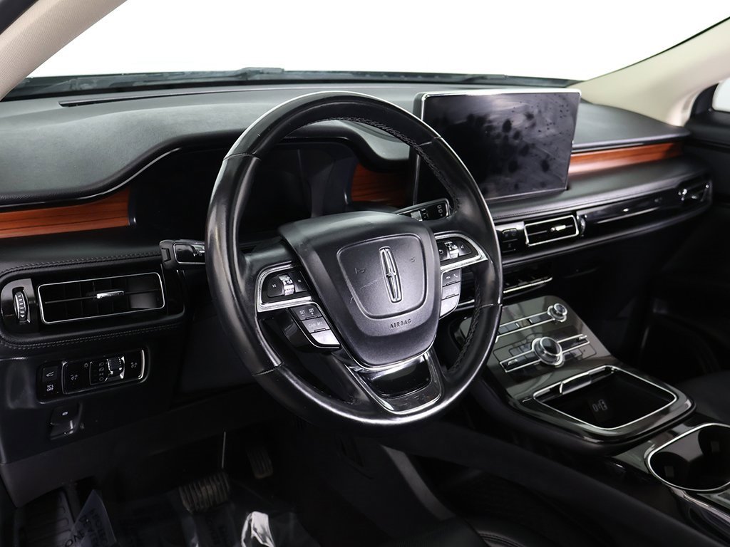 Used 2023 Lincoln Nautilus Reserve image 30