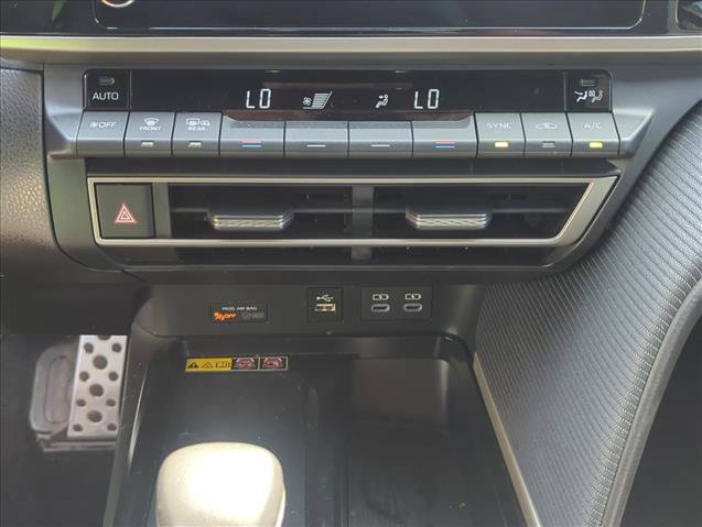 Certified 2025 Toyota Camry SE FWD image 20