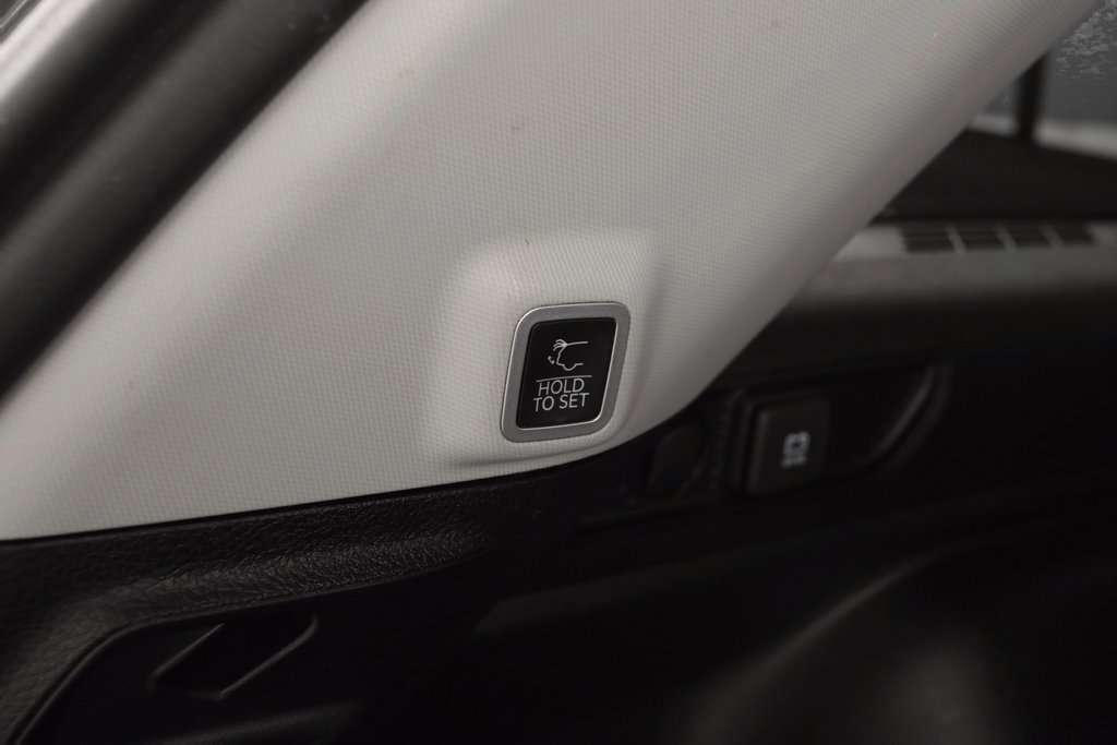 Certified 2022 Jeep Grand Cherokee Limited image 15