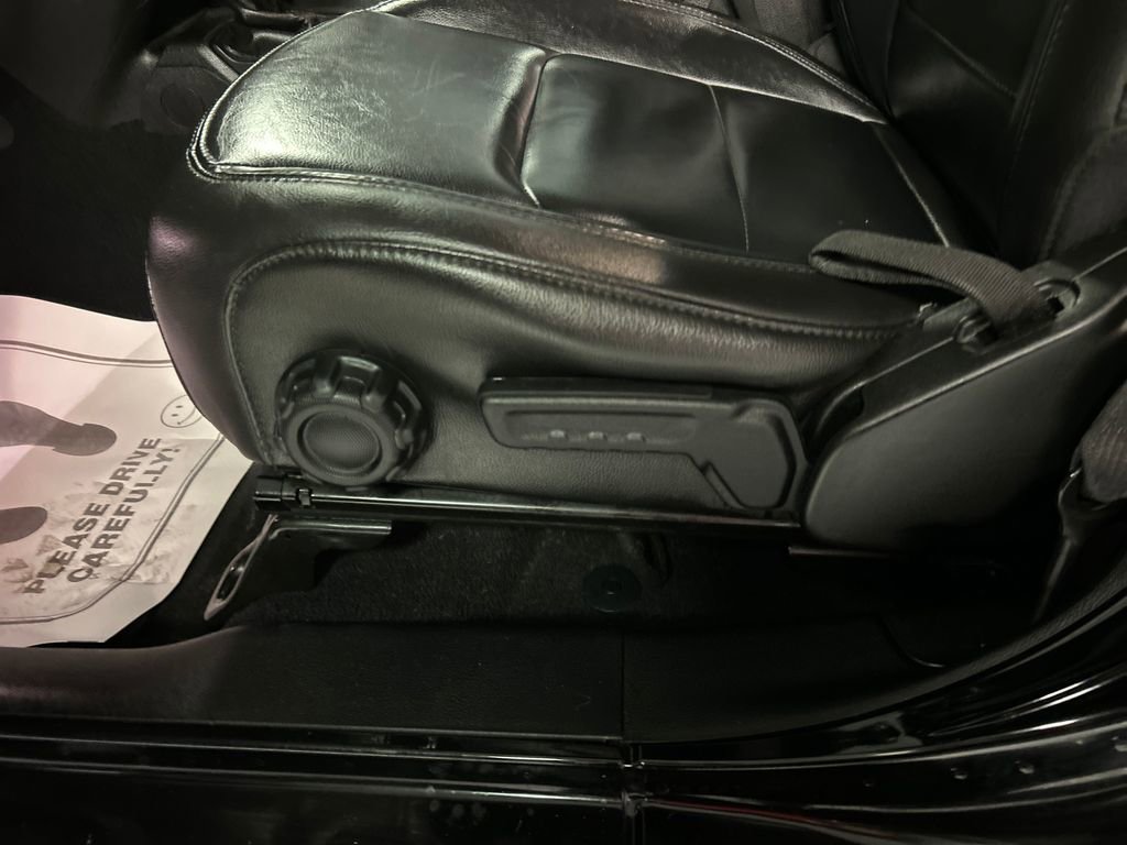 Used 2021 Jeep Wrangler Unlimited Sahara image 13