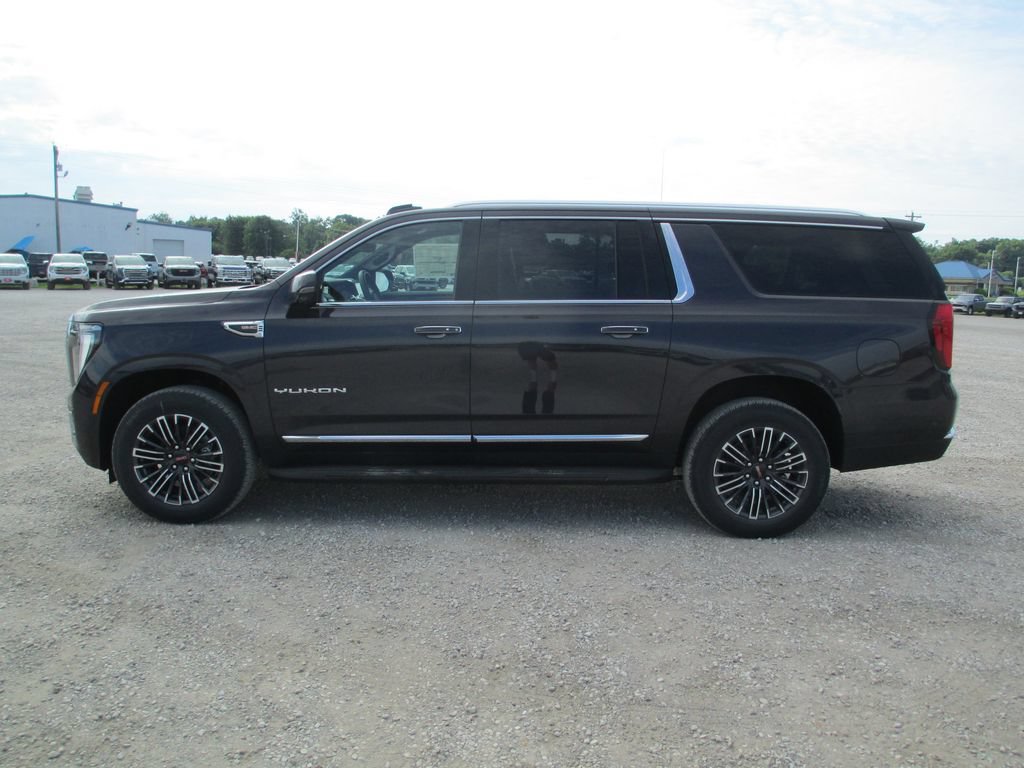 New 2026 GMC Yukon XL Elevation w/ Elevation Premium Package AWD/4WD image 7