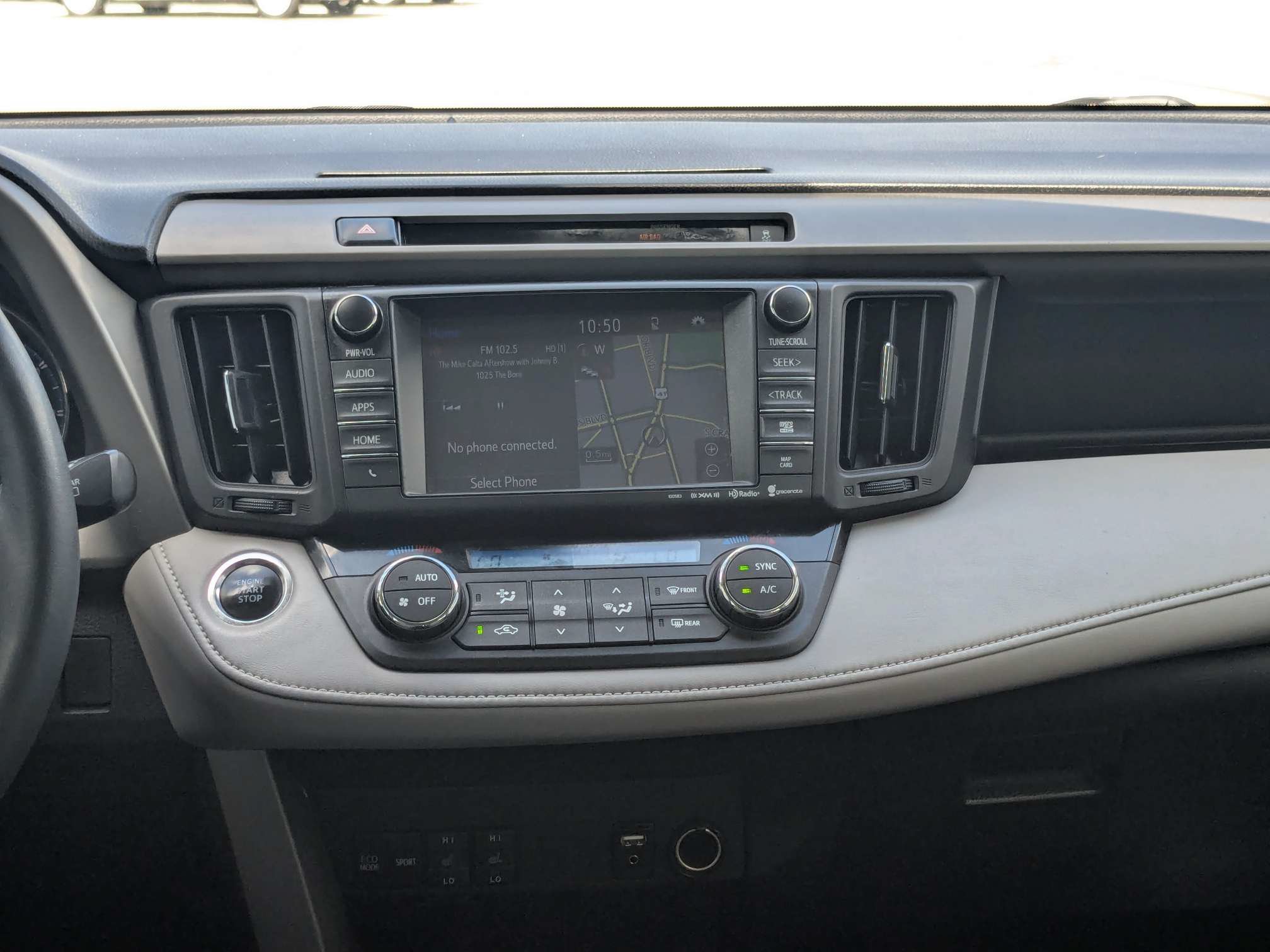 Used 2016 Toyota RAV4 Limited AWD/4WD image 21