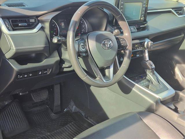 Used 2019 Toyota RAV4 XLE Premium w/ Cold Weather Package AWD/4WD image 10