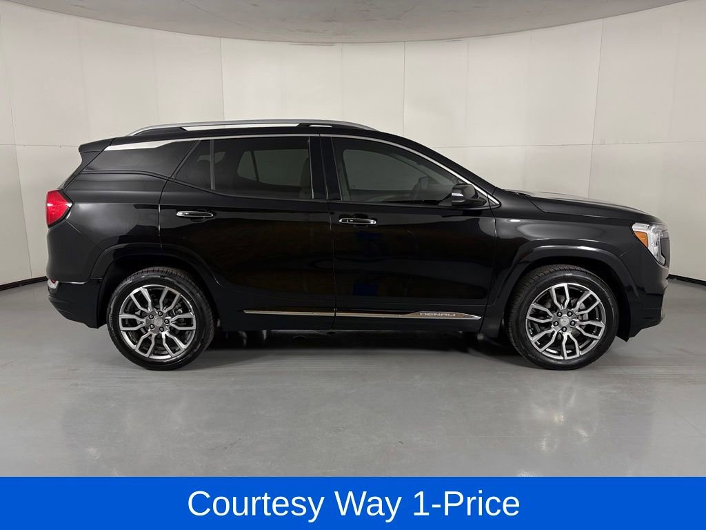 Used 2022 GMC Terrain Denali AWD/4WD image 12