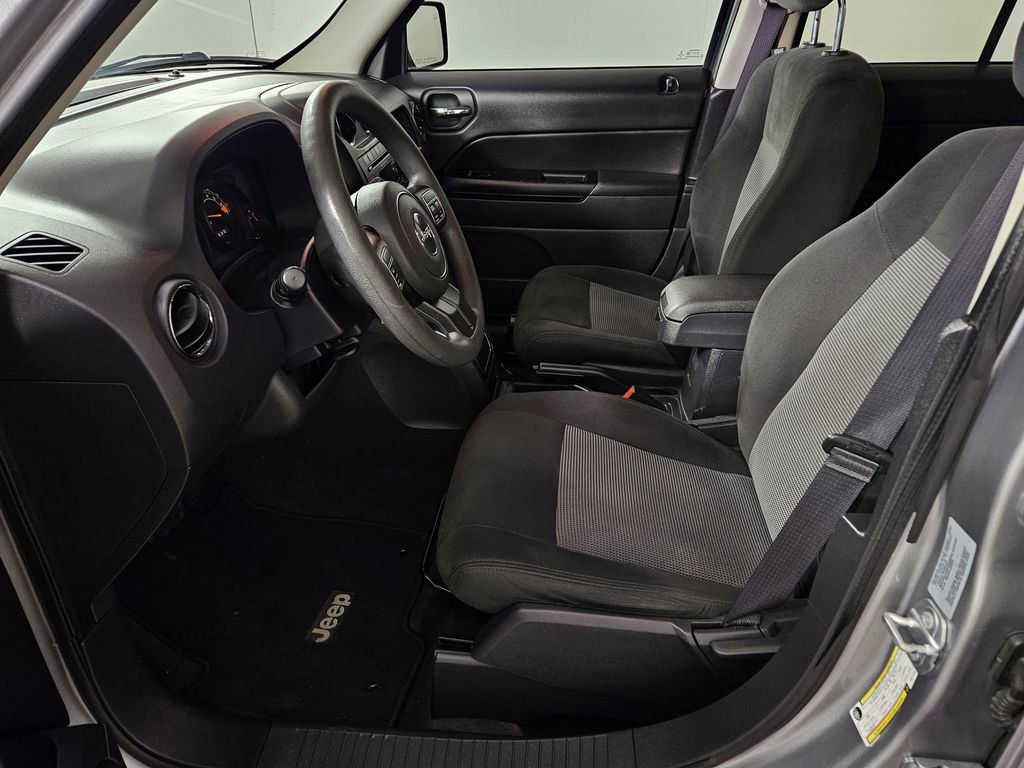 Used 2017 Jeep Patriot Sport w/ Power Value Group FWD image 18