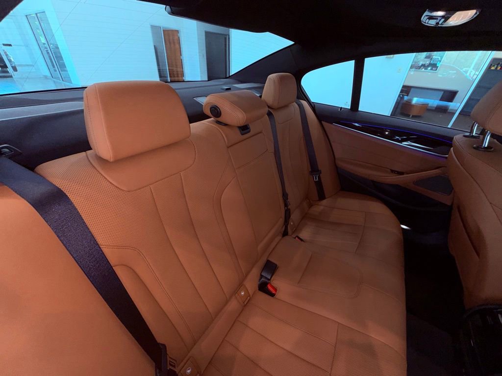 Used 2023 BMW 530i xDrive w/ M Sport Package image 13