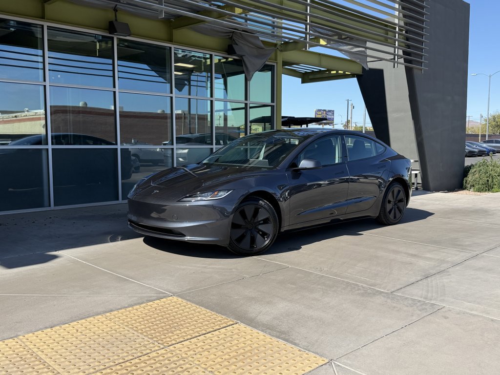 Used 2025 Tesla Model 3 Long Range image 1