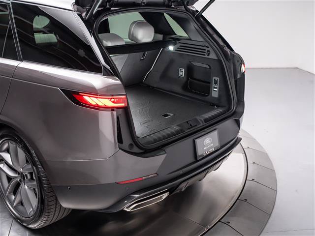 New 2027 Land Rover Range Rover Sport SE AWD/4WD image 32